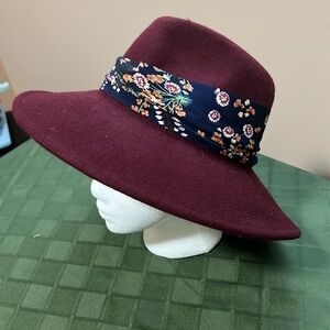 Maroon 100% Wool hat Hatattack